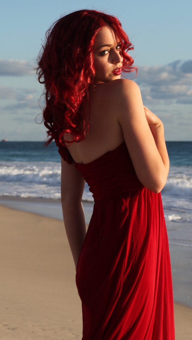 Красное Платье Под Красные Волосы