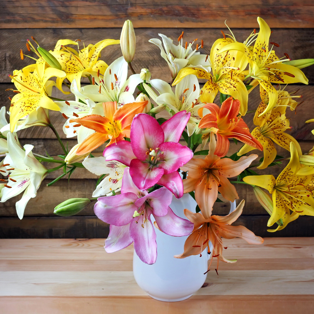 [Изображение: bouquets-lilies-buket-lilii.jpg]