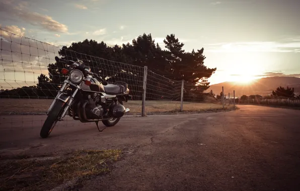 Картинка suzuki, road, sunset, motorcycle, gs850