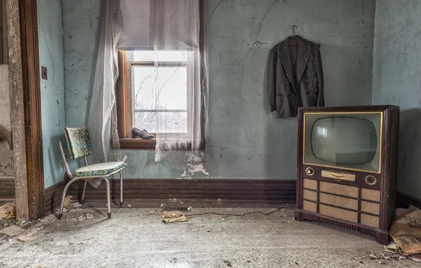 Картинка телевизор, окно, стул