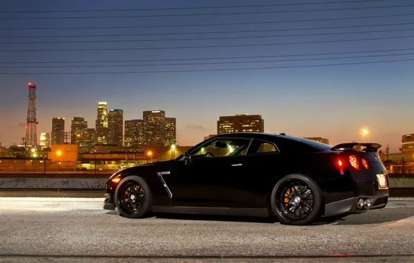 Картинка город, огни, supercar, black, R35, Nissan GTR