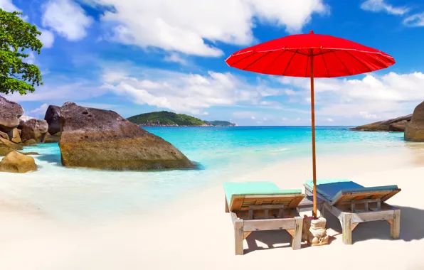 Картинка песок, море, пляж, небо, солнце, облака, красный, тропики, камни, берег, зонт, горизонт, Таиланд, Phuket, лежаки, …
