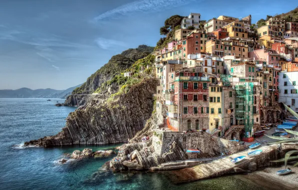 Картинка море, пейзаж, скалы, побережье, здания, лодки, Италия, Italy, Riomaggiore