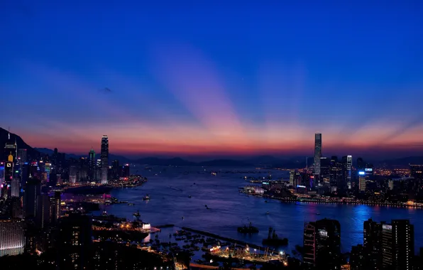 Картинка ночь, город, огни, здания, Гонконг, небоскребы, вечер, залив, Hong Kong, панорамма