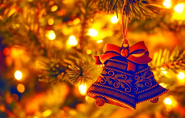 Картинка огни, праздник, Рождество, Новый год, ёлка, ёлочная игрушка, колокола