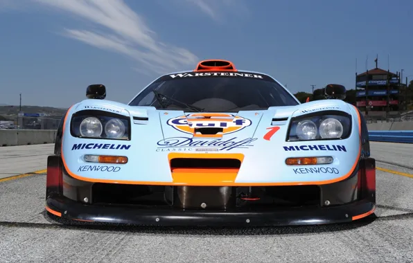 Картинка небо, фон, McLaren, GTR, суперкар, болид, передок, гоночный, МакЛарен, Longtail, 1997