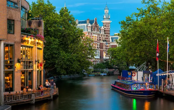 Картинка деревья, природа, город, река, люди, здания, Амстердам, канал, кафе, трамвай, Нидерланды, архитектура, Amsterdam, Nederland, речной