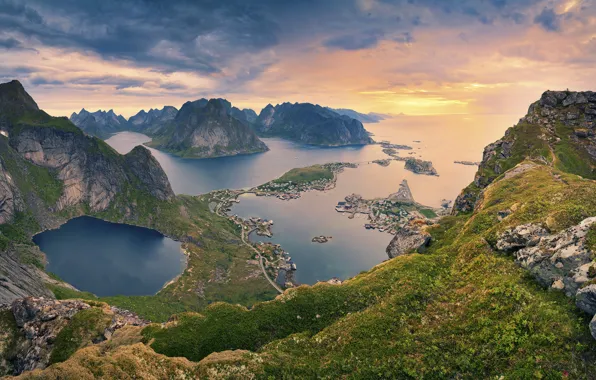 Картинка море, горы, природа, дома, склон, Норвегия, поселок, Лофотенские острова