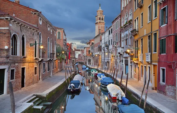 Картинка огни, дома, лодки, вечер, Италия, Венеция, канал