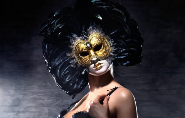 Картинка gold, feathers, look, pose, venetian masquerade masks