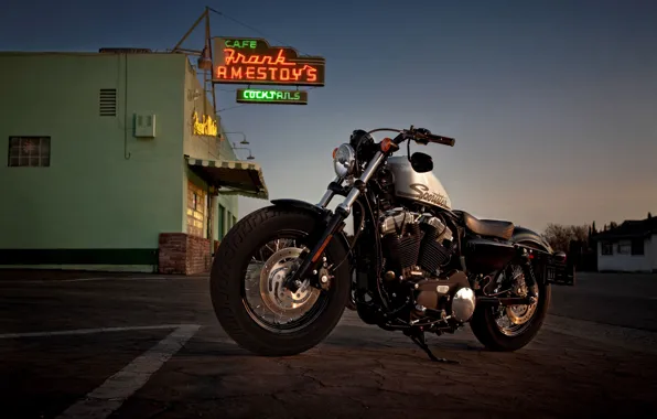 Картинка вид, мотоцикл, серьезный, шины, седло, модели, подвеска, название, Harley-Davidson, бак, форме, имеет, посадку, из-за, часть, …