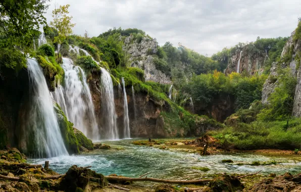 Картинка лес, ручей, скалы, водопады, Хорватия, Plitvice Lakes