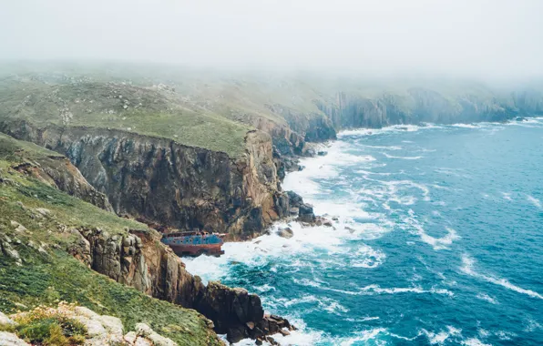 Картинка waves, sea, fog, England, ship, Cornwall, mist, cliffs, shipwreck