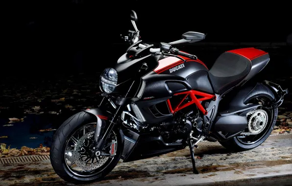 Картинка Мотоцикл, тёмный фон, Ducati Diavel, $25000