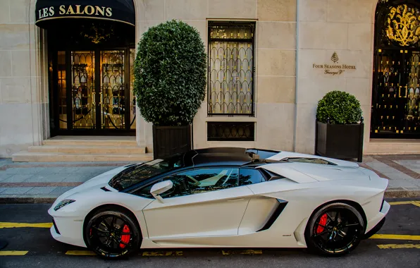 Картинка Lamborghini, white, street, roadster, hotel, LP700-4, aventador