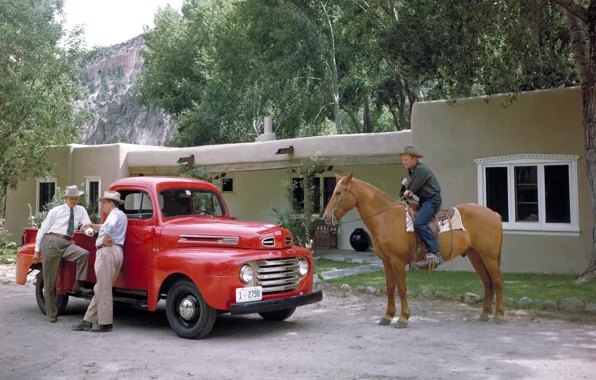 Картинка деревья, красный, дом, ретро, лошадь, Ford, Форд, ковбой, пикап, мужчины, F-1, 1948, Pickup