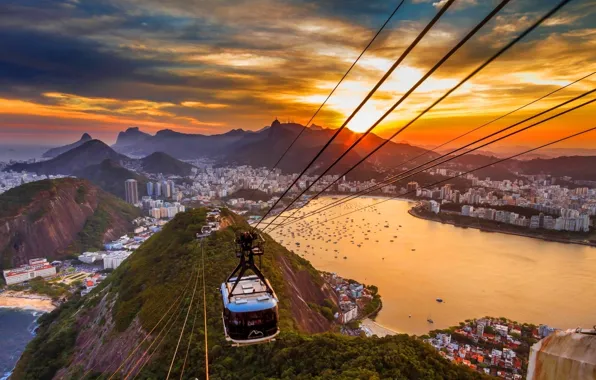 Картинка закат, горы, город, океан, дома, бухта, яхты, Рио-де-Жанейро, канатная дорога