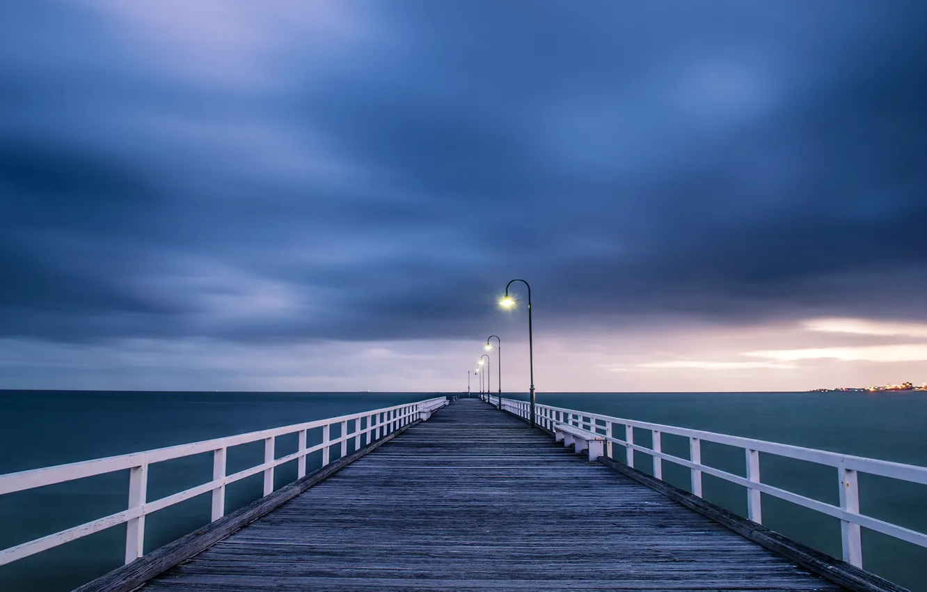 Фото обои гроза, небо, свет, тучи, мост, океан, Австралия, фонари, деревянный