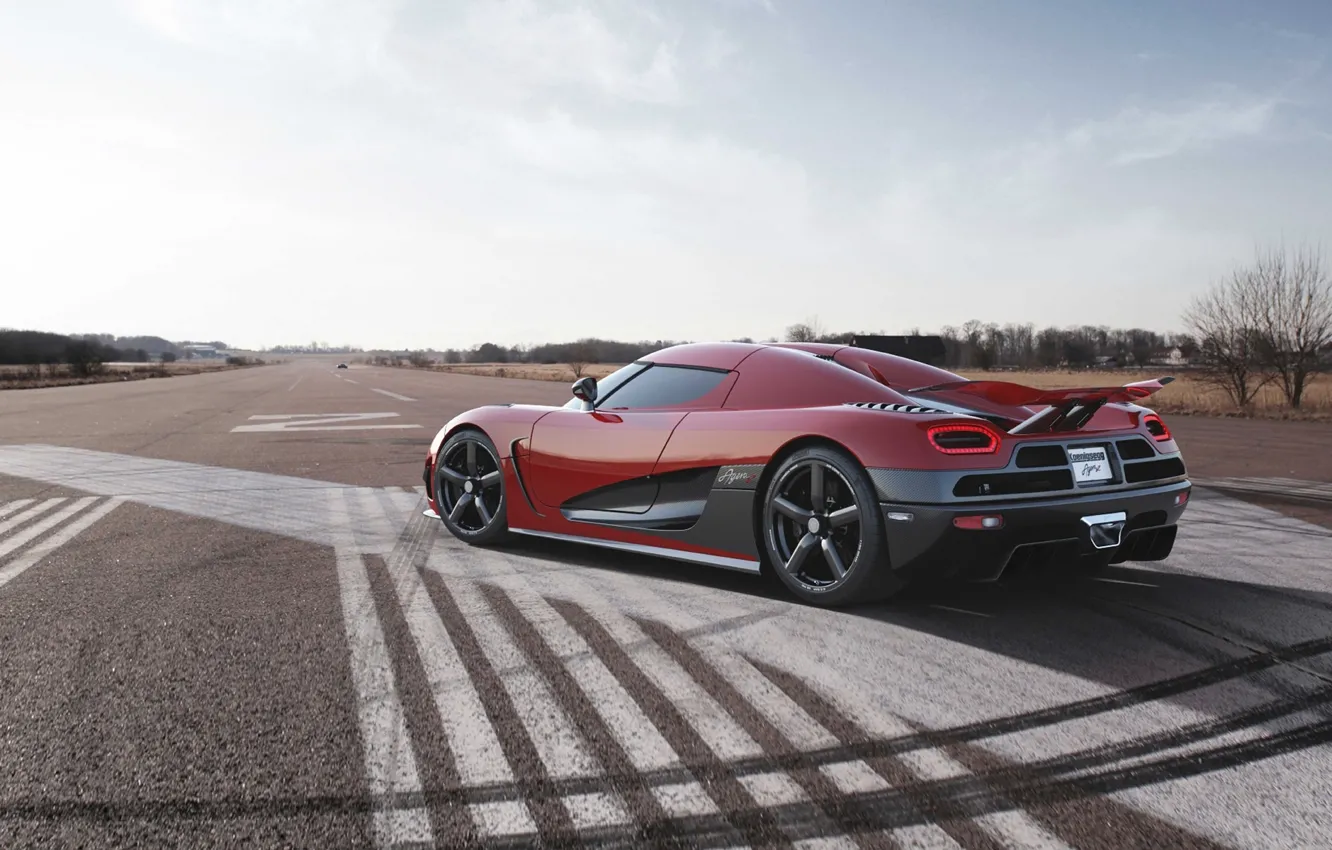 Фото обои небо, красный, Koenigsegg, суперкар, вид сзади, гиперкар, агера р, кёнигсегг, Agera R