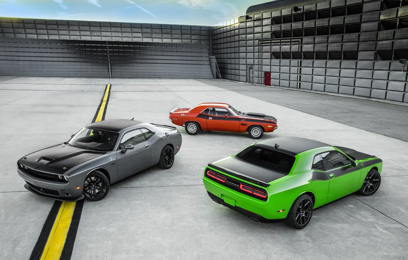 Фото обои green, Dodge, Challenger, red, додж, автомобили, grey, muscle cars, T/A, T/A 392