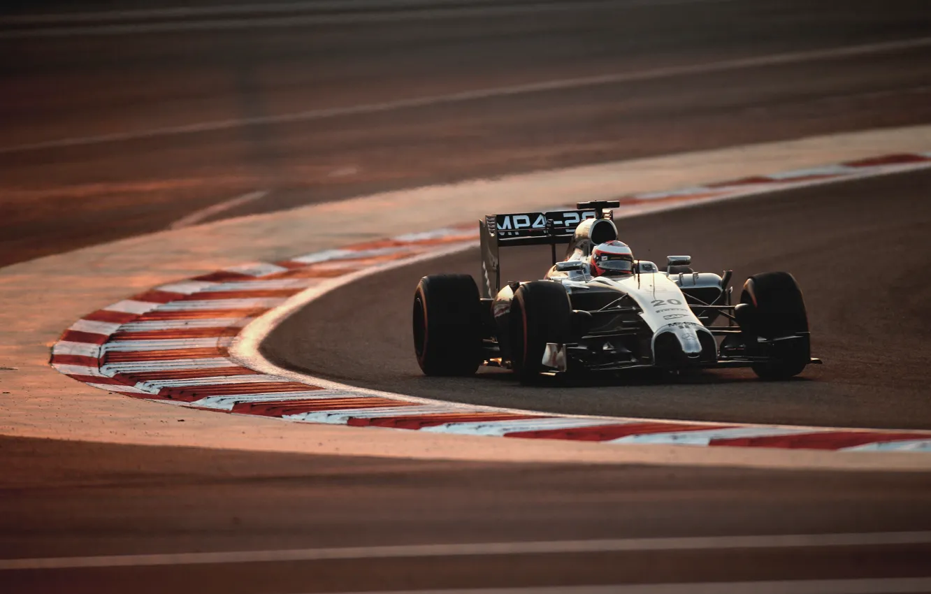 Фото обои McLaren, Formula 1, MP4-29, Kevin Magnussen