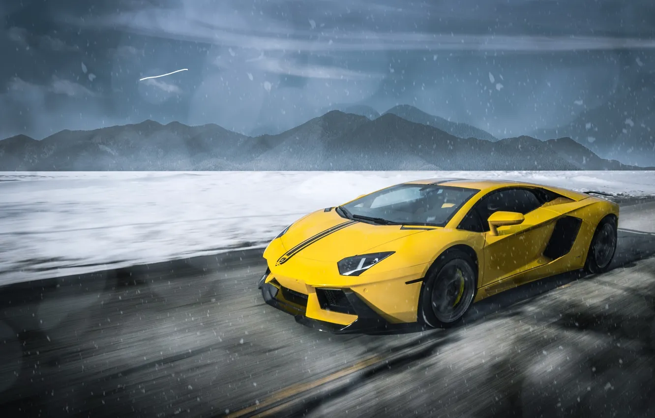 Фото обои Lamborghini, Clouds, Speed, Front, Snow, Yellow, LP700-4, Aventador, Supercars, Mountains, Wheels, ADV.1, Ligth