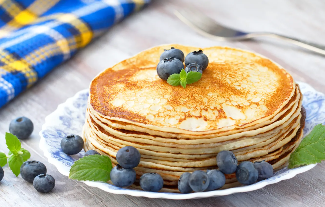 https://img3.goodfon.ru/wallpaper/nbig/7/6e/pancake-blueberries-baking-885.jpg