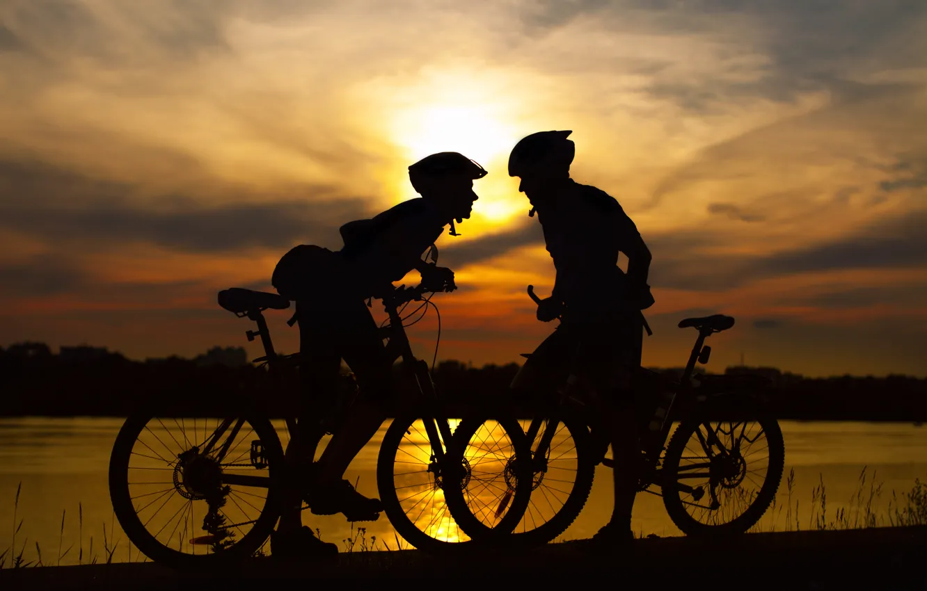 Фото обои закат, велосипед, люди, вечер, велосипеды
