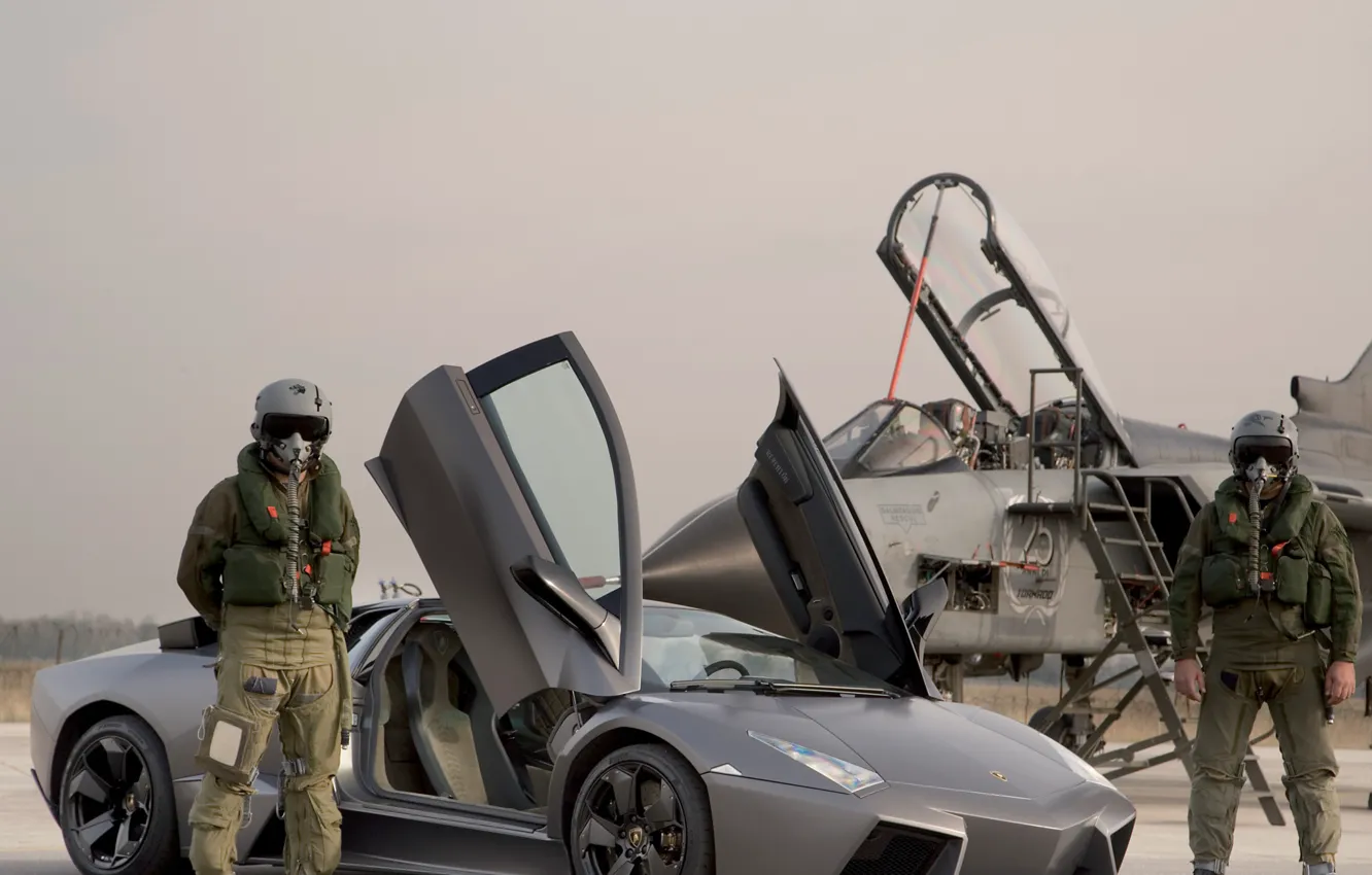 Фото обои авто, истребитель, костюм, пилот, reventon, lamborghini, реактивный, Panavia Tornado