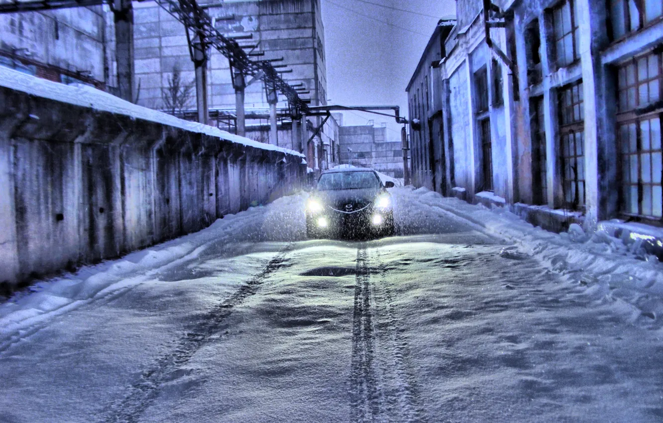 Фото обои Зима, Снег, Следы, Mazda 6