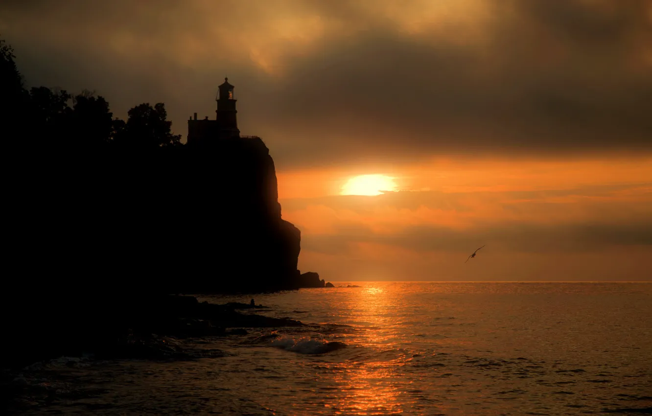 Фото обои море, закат, скала, маяк