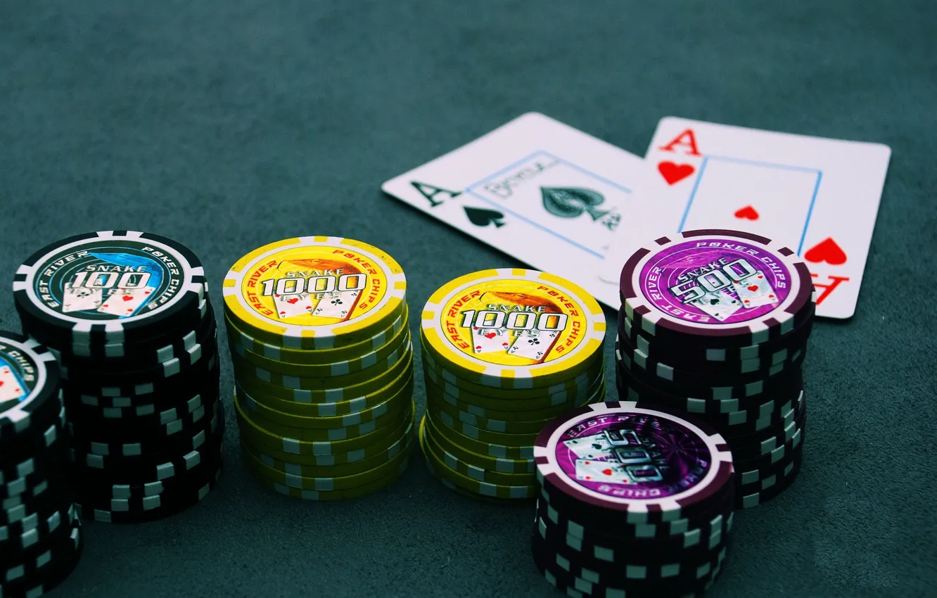 Обои азартные игры, фишки, Покер, игровой стол картинки на рабочий стол, раздел игры - скачать